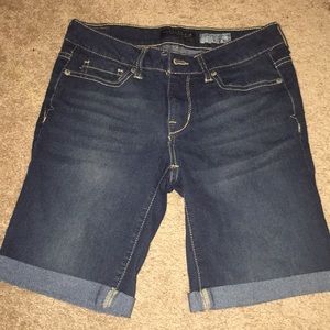 ✨denim bermuda’s✨